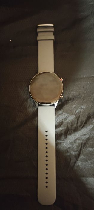 Xiaomi amazfit gtr 2e идеал рабочие с зарядкой