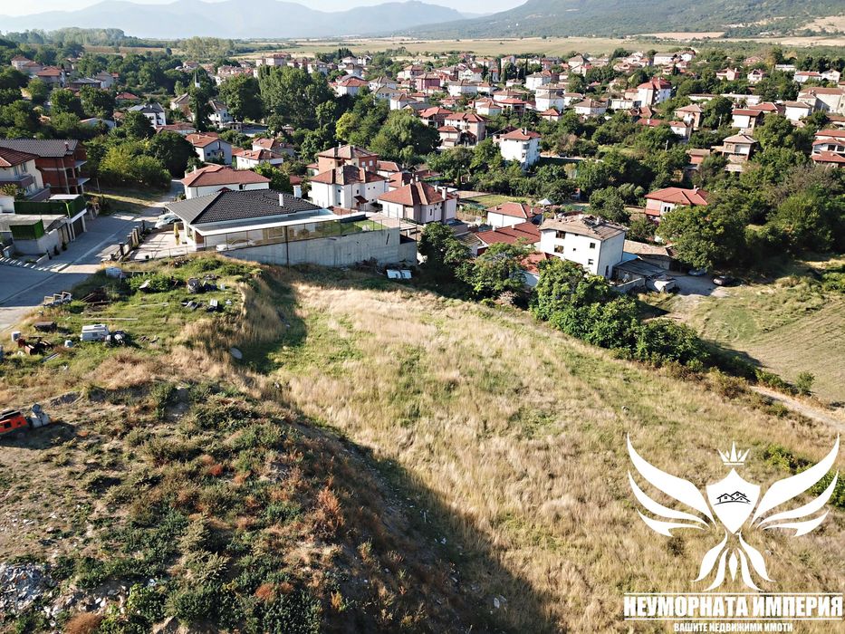 Продавам земя с площ от 3401кв.м. в село Мулдава вилна зона