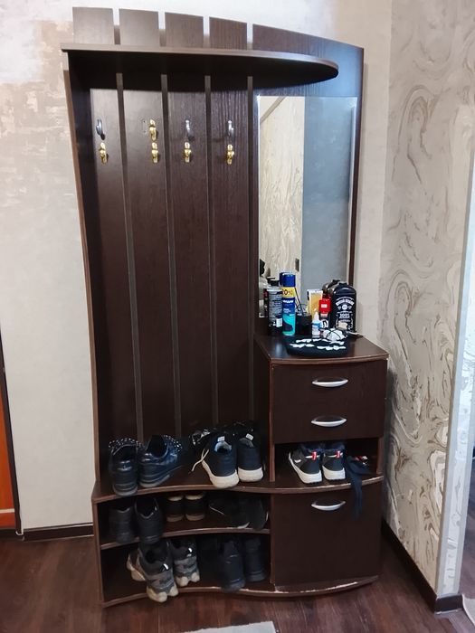 Продаётся Прихожая б/у