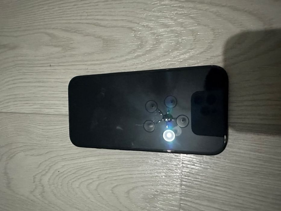 IPhone 15 черный