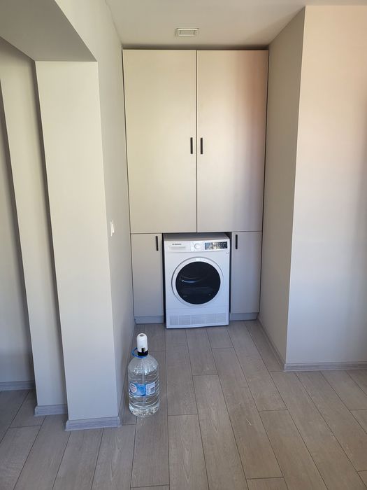 Дава се под наем Тристаен апартамент в Ловеч, Дикисана - 90 кв.м за 346.8 € - Снимка #1