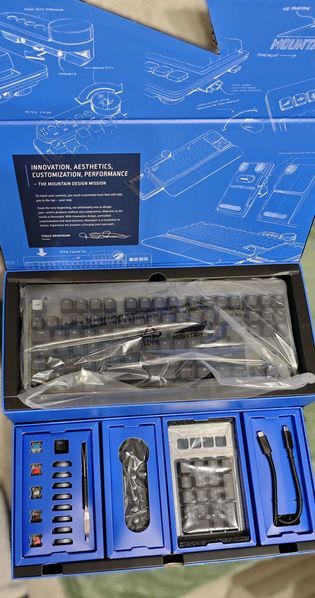 Геймърска клавиатура Mountain Everest MAX