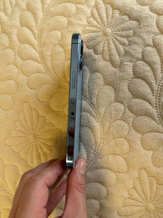 Iphone 13 pro Sierra Blue