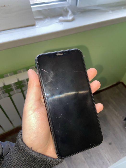 Iphone 11 pro mosh rang korpus idial ochiomagan yomkt 66 fase ishlamid