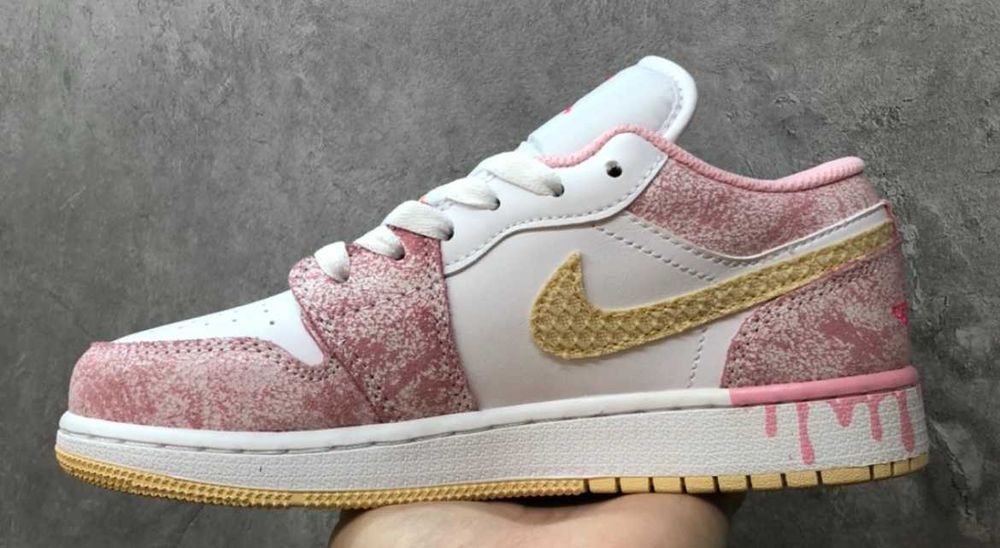 Дамски маратонки Nike Air Max Jordan low налични 39 номер