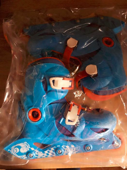 каска за колоездене S и ролери Oxello 32-34 от Декатлон