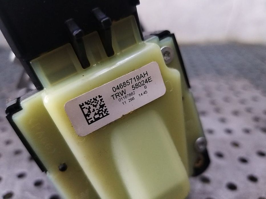 Contact auto jeep compass mk49 d75200324m 04685719ah