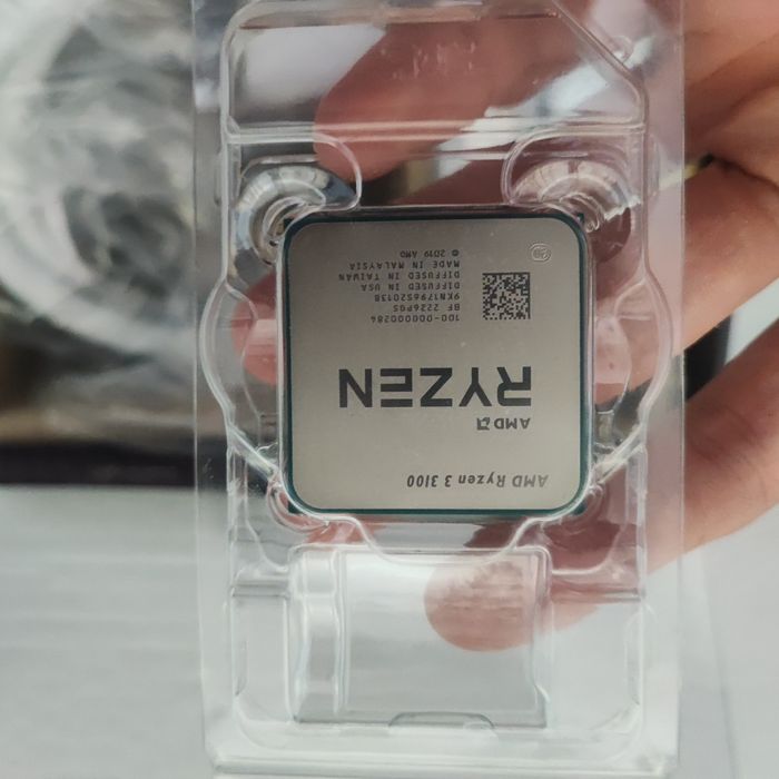 Procesor AMD Ryzen 3 3100 3.6 GHz + Cooler CPU AQIRYS Aquarius 120 AiO