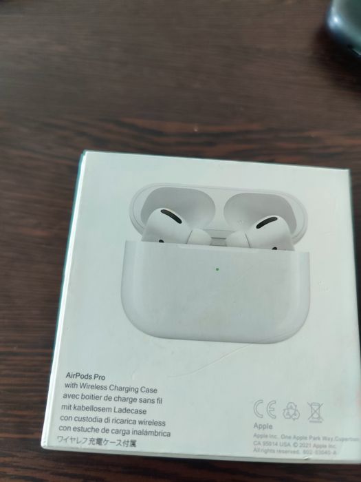 Наушники AirPods Pro