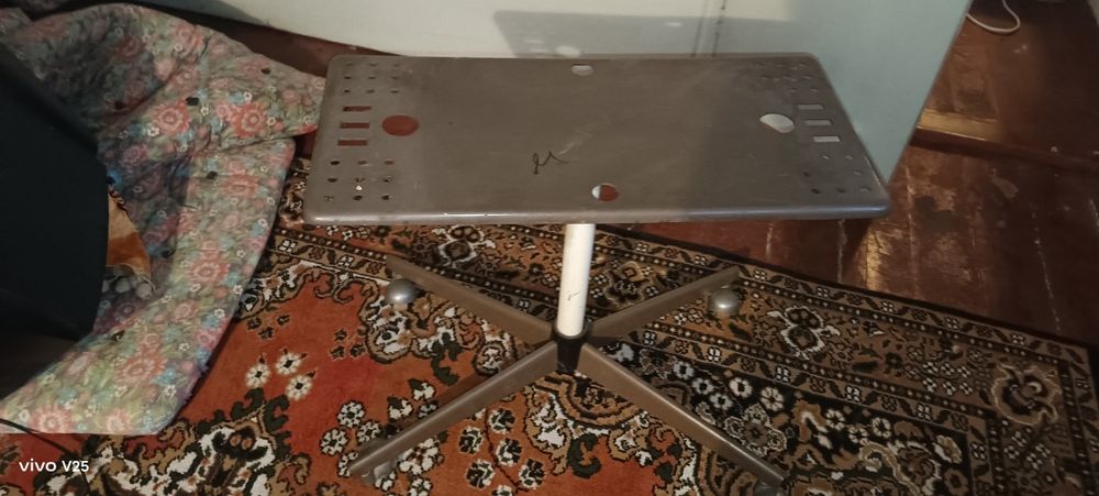 Продам телик и стойка для его