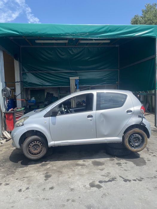 Toyota Aygo 1.0i НА ЧАСТИ!!!