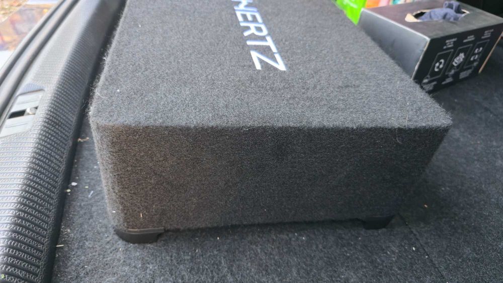 Subwoofer activ auto