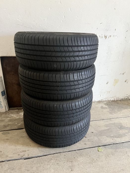 Резина 215/55/17 на камри