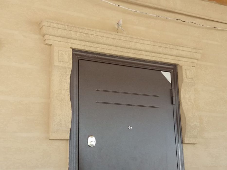 Фасадный декор из пенопласта.