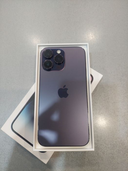 Продам Iphone 14ProMax