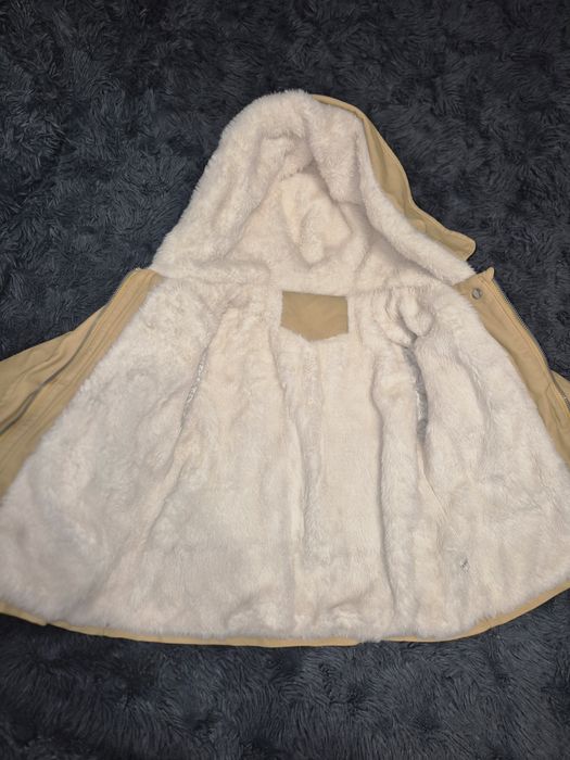 Куртка на девочку