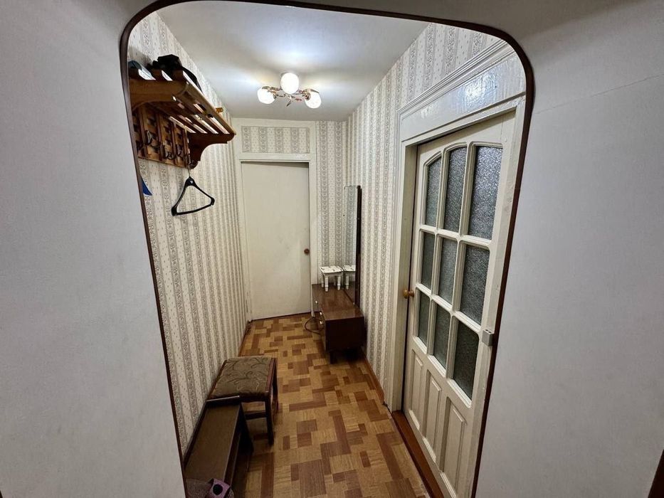 Чиланзар -24 квартал 2-х комнатная, возможна ИПОТЕКА