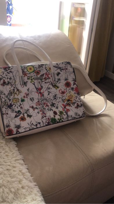 Продам красивую сумочку, 3000 т