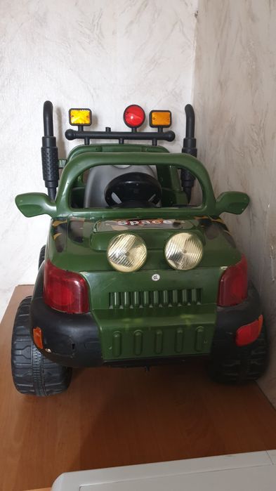 Электромобиль детский  б/у