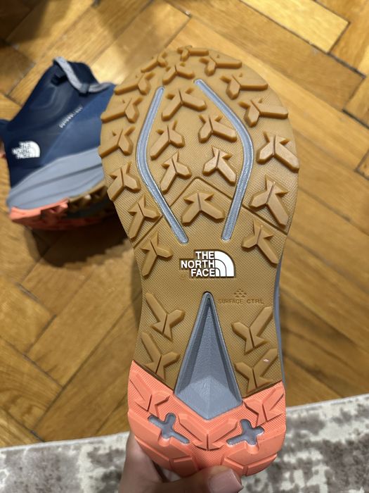 The North Face hiking 37 vectiv exploris futurelight