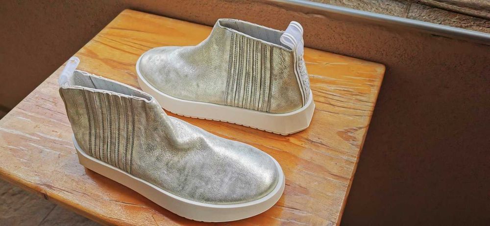 Оригинални маркови дамски маратонки/ сникърси VOILE BLANCHE - 37 номер