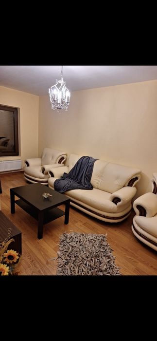 IANCA-De vânzare apartament cu 3 camere, foarte spațios, 80mp, etaj 1