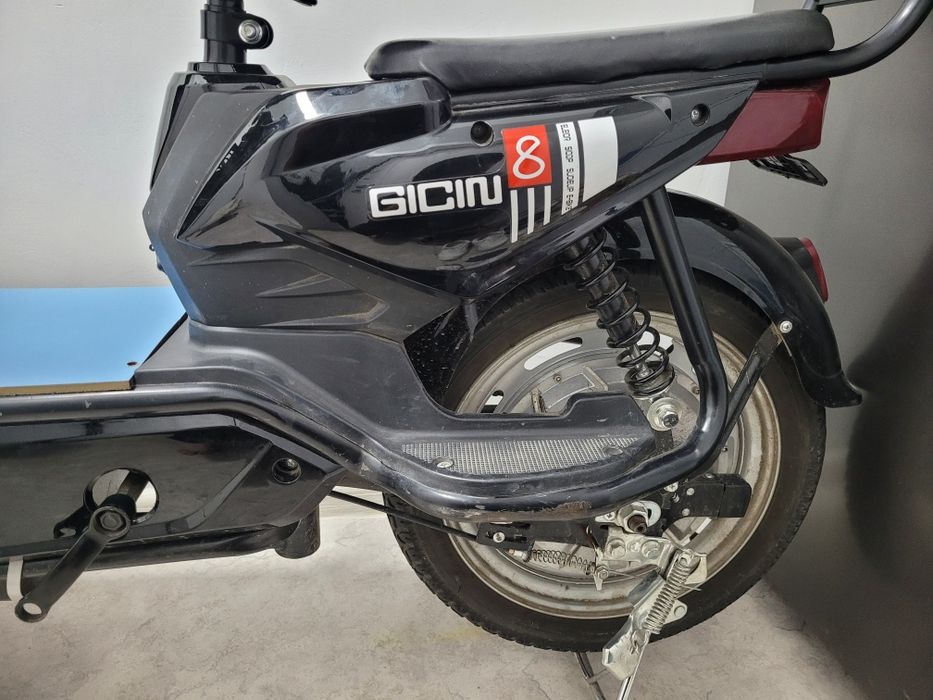 Скутер Gicin SK-8