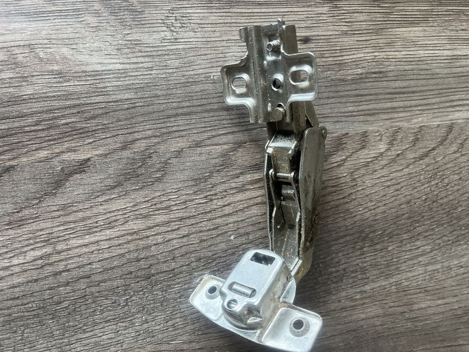 Продам фурнитуру