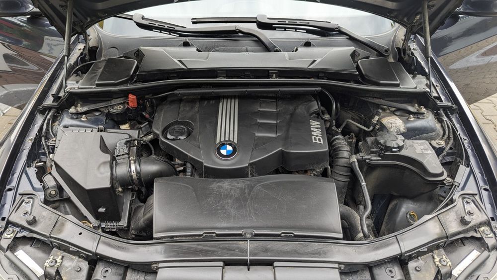 BMW 3 Series 2009 — imagine 4