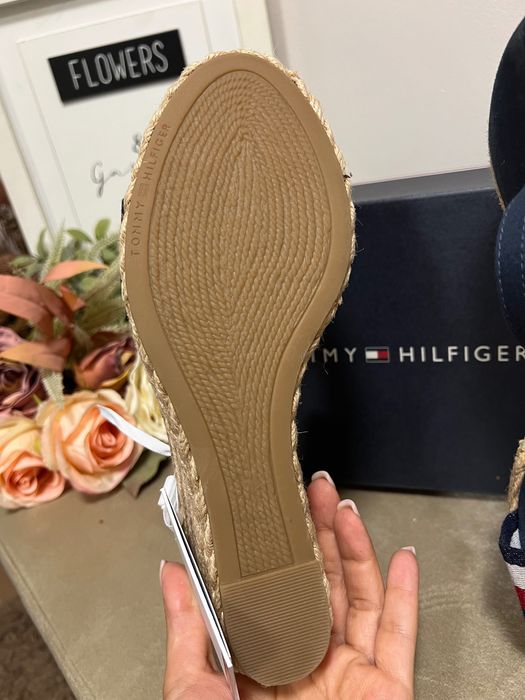 Нови с етикет дамски сандали Tommy Hilfiger