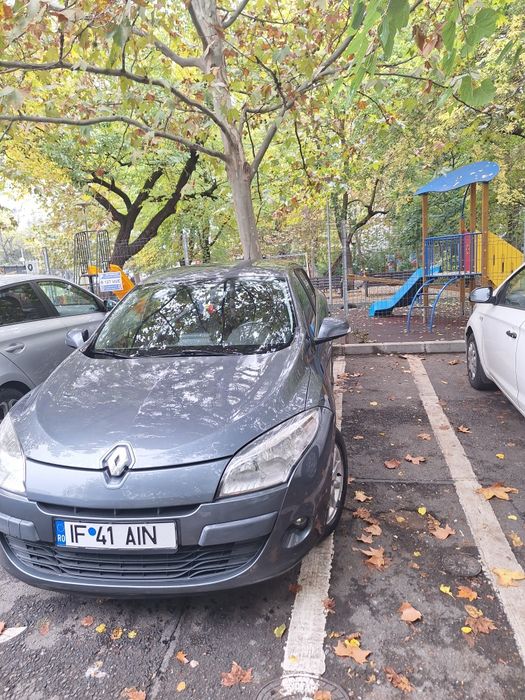 RENAULT Megane 2010 — imagine 1