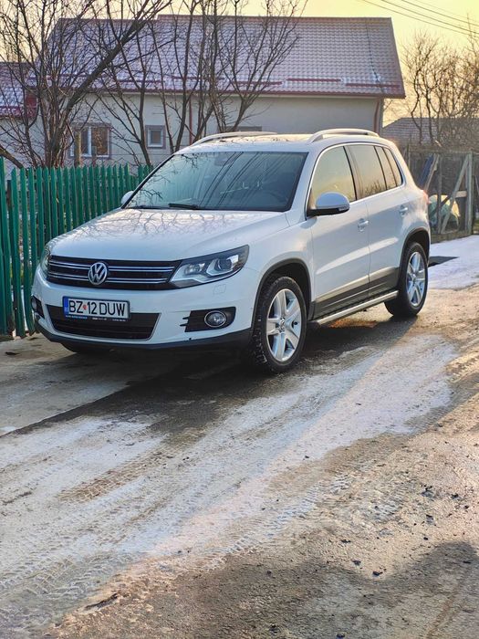volkswagen tiguan 2012