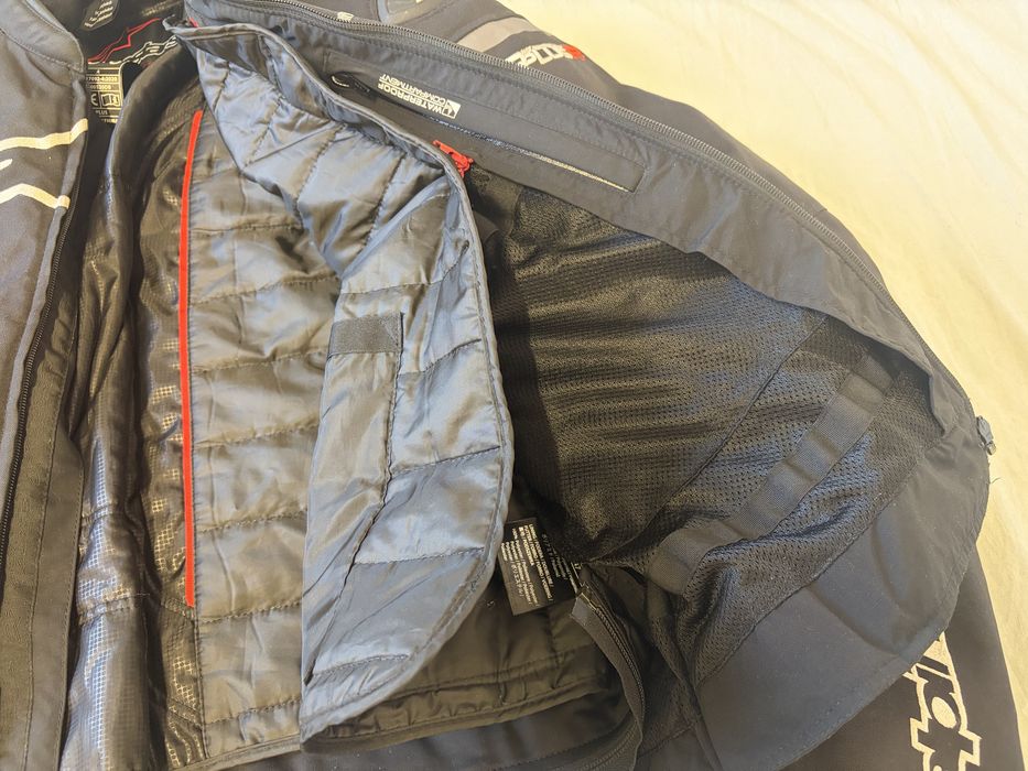 Vând geaca moto alpinestars GPplusR