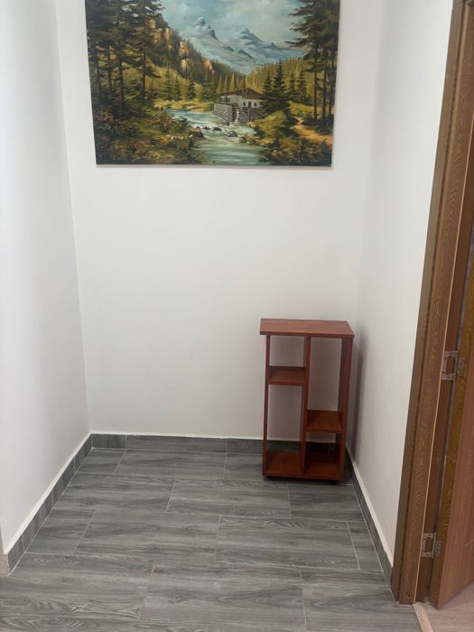 Închiriez garsonieră