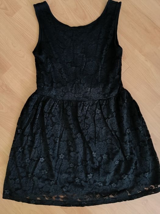 Нови дамски рокли в разпродажба