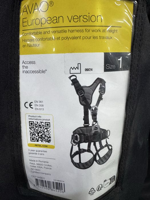 Страховочные системы, привязи для альпинизма, строителей