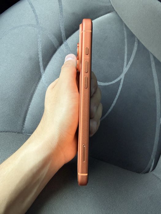 iPhone 17 pro max srocna