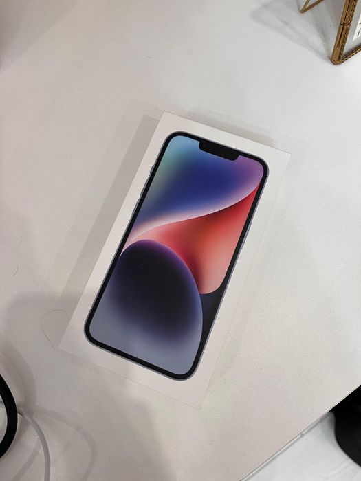 Iphone 14 голубого цвета