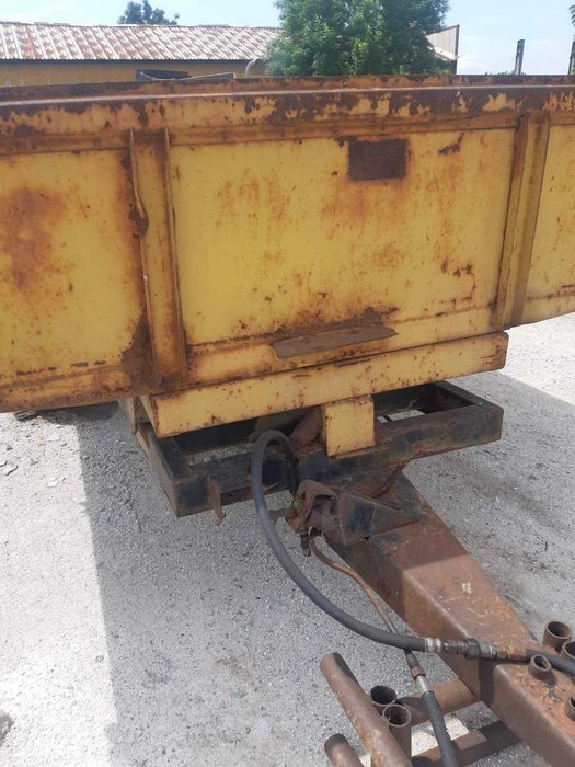 Ремарке самосвално