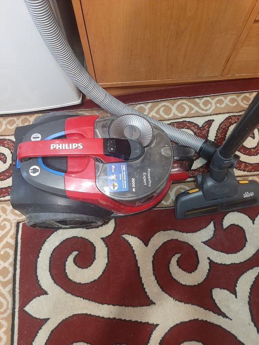 Продам пылесос PHILIPS.