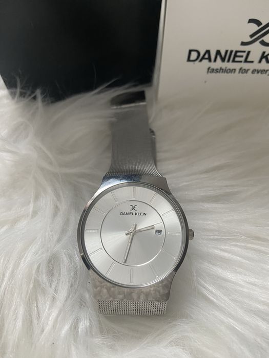 Ceas Daniel KLEIN