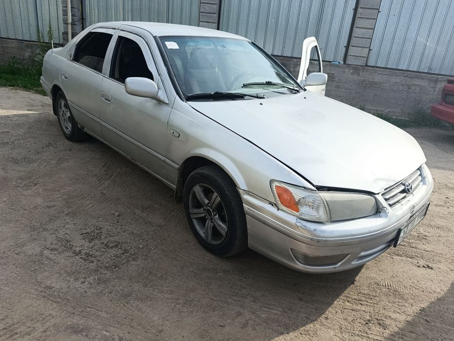 Toyota camry 25 сатылады