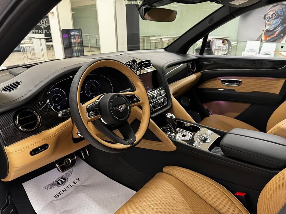 Bentley Bentayga MY2026
-