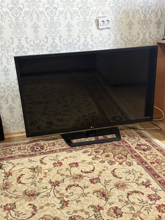 Телевизор LG на запчасти