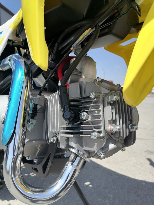 125 кубика Кросов мотор "UpBeat SX 125cc "