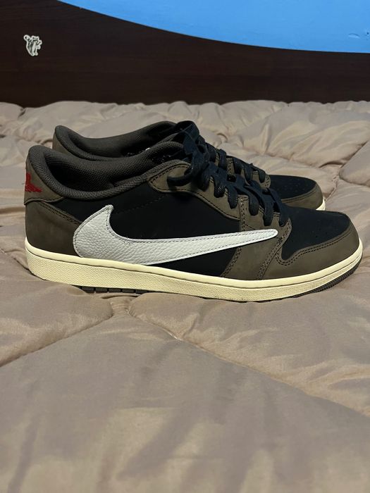 Travis Scott Jordan 1 low