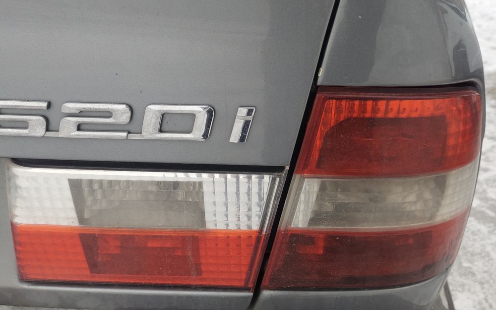 Задние фонари на БМВ 520 е34