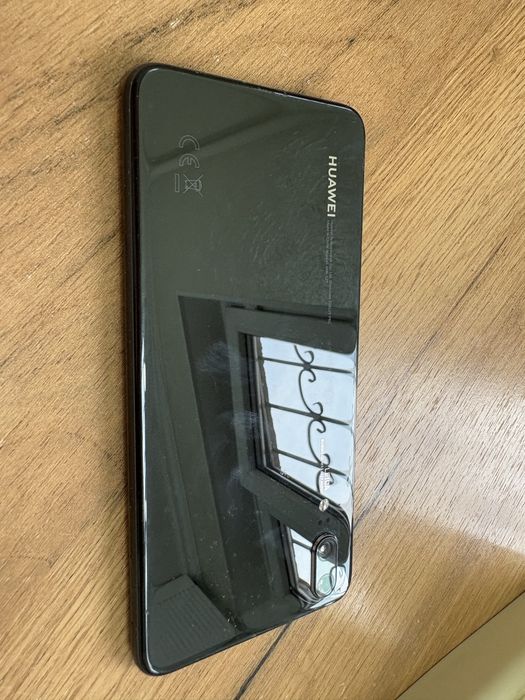 Продам Хуавей П20/ Huawei P20