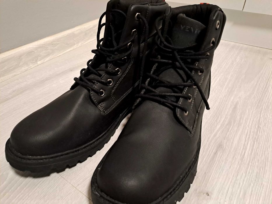 Черни Ботуши 46 номер