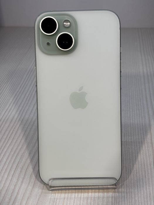 iPhone 15 - 128 GB